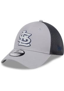 New Era St Louis Cardinals Mens Grey Greyed Evergreen Neo 39THIRTY Flex Hat