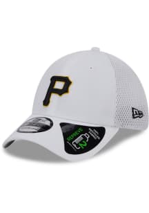 New Era Pittsburgh Pirates Mens White Game Day Recycled 39THIRTY Flex Hat