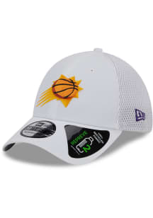 New Era Phoenix Suns Mens White Game Day Recycled 39THIRTY Flex Hat