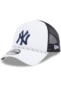 New Era New York Yankees Court Sport Foam Rope Trucker Adjustable Hat - White