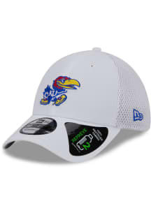New Era Kansas Jayhawks Mens White Game Day Recycled 39THIRTY Flex Hat