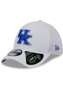 New Era Kentucky Wildcats Mens White Game Day Recycled 39THIRTY Flex Hat