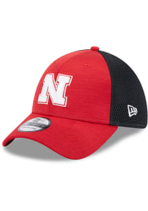 New Era Nebraska Cornhuskers Mens Red Game Day TC Distinct 2T 39THIRTY Flex Hat