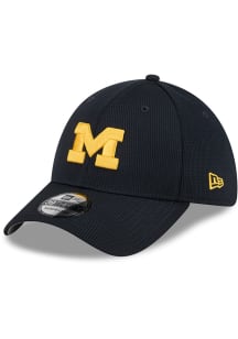 New Era Michigan Wolverines Mens Navy Blue Active 39THIRTY Flex Hat