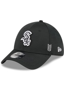 New Era Chicago White Sox Mens Black 2024 Clubhouse 39THIRTY Flex Hat