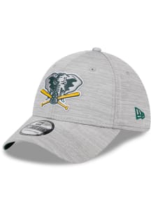 New Era Oakland Athletics Mens Grey 2023 MLB Clubhouse 39THIRTY Flex Hat