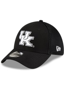 New Era Kentucky Wildcats Mens Black Black and White Logo 39THIRTY Flex Hat