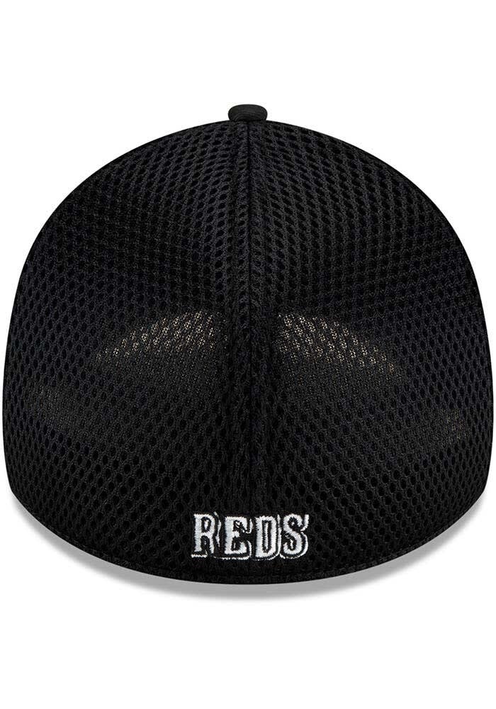 New Era Cincinnati Reds Mens Black and White Logo 39THIRTY Flex Hat