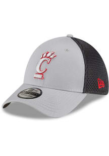 Cincinnati Bearcats New Era Graphite and Grey Tonal Logo 39THIRTY Flex Hat - Graphite