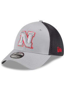 New Era Nebraska Cornhuskers Mens Graphite Graphite and Grey Tonal Logo 39THIRTY Flex Hat