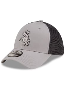 New Era Chicago White Sox Mens Graphite Graphite and Grey Tonal Logo 39THIRTY Flex Hat