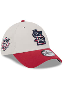 New Era St Louis Cardinals Mens White 2024 4th of July 39THIRTY Flex Hat