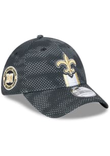 New Era New Orleans Saints Mens Black 2024 Sideline OTC 39THIRTY Flex Hat