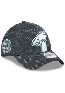 New Era Philadelphia Eagles Mens Black 2024 Sideline OTC 39THIRTY Flex Hat