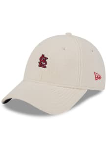 New Era St Louis Cardinals White Cozy Sherpa 9FORTY Womens Adjustable Hat