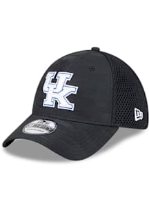 New Era Kentucky Wildcats Mens Black Tonal Camo 39THIRTY Flex Hat