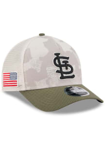 New Era St Louis Cardinals 2025 Armed Forces Day A-Frame M Crown 9FORTY Adjustable Hat - Tan