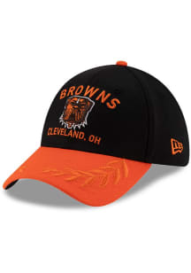 New Era Cleveland Browns Mens Black 2025 NFL Draft 39THIRTY Flex Hat