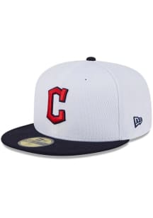 New Era Cleveland Guardians Mens White 2025 Clubhouse Modern Crown 59FIFTY Fitted Hat