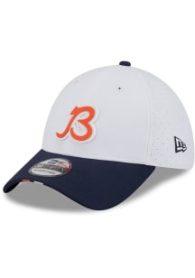 New Era Chicago Bears Mens White 2025 Training Camp 39THIRTY Flex Hat