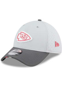 New Era Kansas City Chiefs Mens Grey 2025 Training Camp CW 39THIRTY Flex Hat