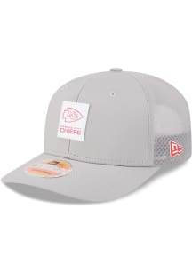 New Era Kansas City Chiefs 2025 NFL Sideline 9SEVENTY Trucker Adjustable Hat - Grey