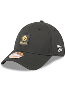 New Era Pittsburgh Steelers Mens Black 2025 Sideline 39THIRTY Flex Hat
