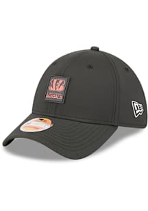 New Era Cincinnati Bengals Mens Black 2025 Sideline 39THIRTY Flex Hat