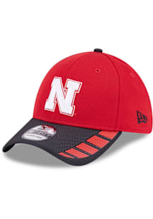 New Era Nebraska Cornhuskers Mens Red Visor Hit 39THRITY Flex Hat