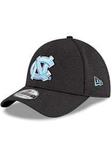 New Era North Carolina Tar Heels Mens Black Shadow Tech Neo 39THIRTY Flex Hat