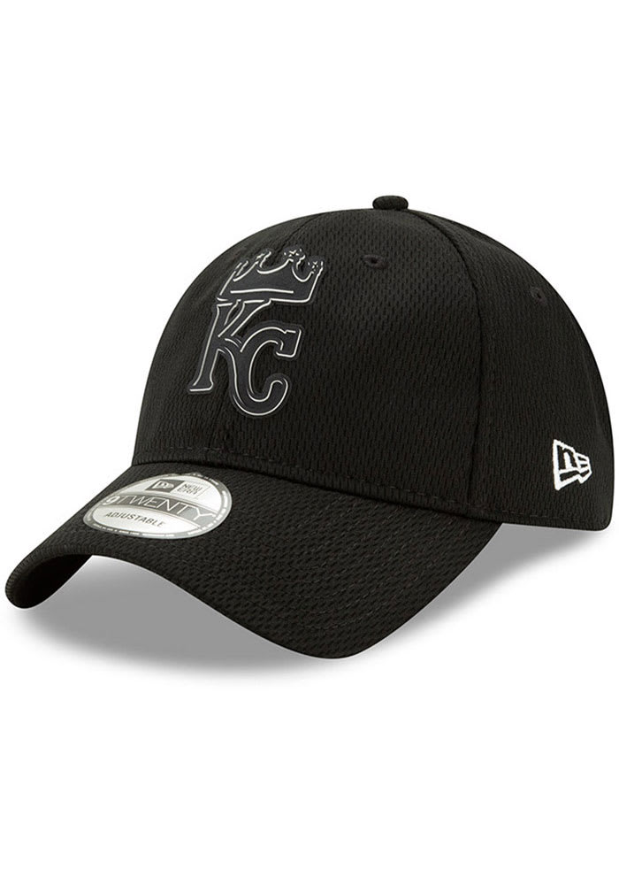 Kansas City Royals Clubhouse 2019 Knit Hat by New Era