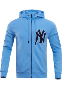 Pro Standard New York Yankees Mens Blue Chenille Long Sleeve Zip Fashion