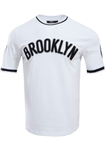 Pro Standard Brooklyn Nets White Chenille Short Sleeve Fashion T Shirt
