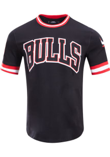 Pro Standard Chicago Bulls Black Chenille Short Sleeve Fashion T Shirt