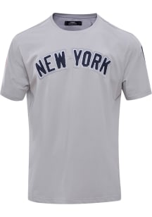 Pro Standard New York Yankees Grey Chenille Short Sleeve Fashion T Shirt