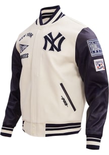 Pro Standard New York Yankees Mens White Retro Wool Varsity Heavyweight Jacket
