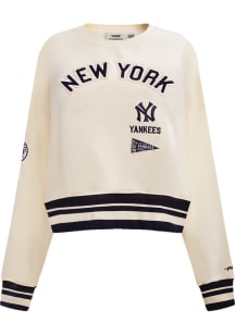 Pro Standard New York Yankees Womens White Retro Classic Crew Sweatshirt