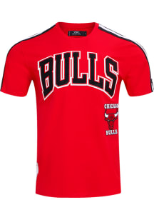 Pro Standard Chicago Bulls Red Retro Chenille Short Sleeve Fashion T Shirt