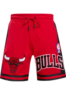 Pro Standard Chicago Bulls Mens Red Retro Chenille Shorts