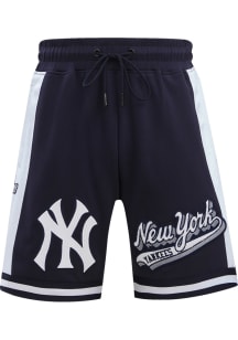 Pro Standard New York Yankees Mens  Script Tail Shorts
