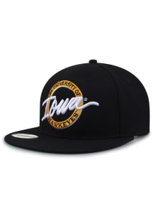Original Retro Circle Wool Blend Iowa Hawkeyes Mens Snapback - Black