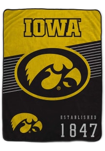 Black Iowa Hawkeyes Helmet Stripes Flannel 60x80 Fleece Blanket