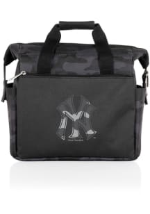 New York Yankees Black On the Go Insulated Tote