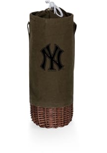 New York Yankees Malbec Insulated Basket Wine Accessory