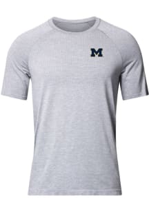 lululemon Michigan Wolverines Silver Metal Vent Tech Short-Sleeve Shirt Short Sleeve T Shirt