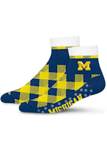 Michigan Wolverines Cozy Buff Womens Quarter Socks