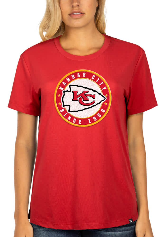 New Era Kansas City Chiefs Women's Red Novelty Short Sleeve T-Shirt, Red, 60% Cotton / 40% POLYESTER, Size 2XL, Rally House