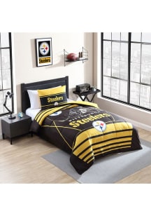 Pittsburgh Steelers Crosser Twin Comforter