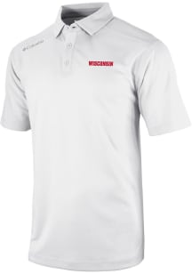 Mens Wisconsin Badgers White Columbia Heat Seal Omni Wick Shotgun Short Sleeve Polo Shirt