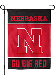 Red Nebraska Cornhuskers Slogan Garden Flag